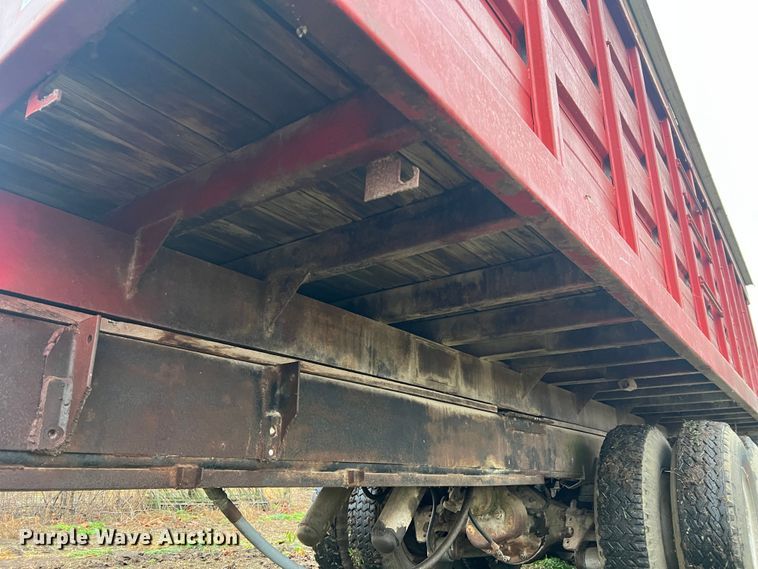 image for item JU9734 Grain trailer