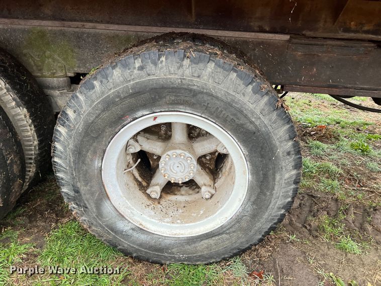 image for item JU9734 Grain trailer