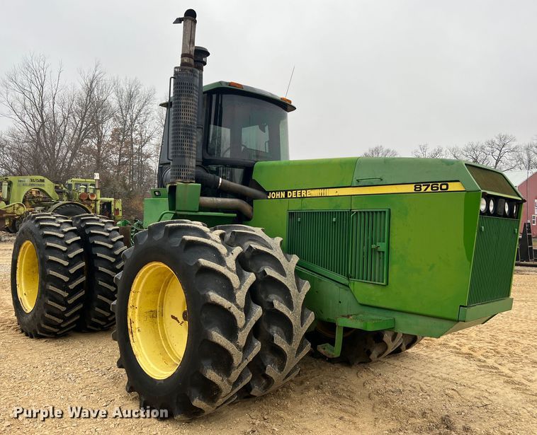 image for item JU9749 1990 John Deere 8760  4WD tractor