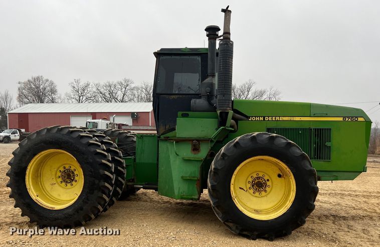 image for item JU9749 1990 John Deere 8760  4WD tractor