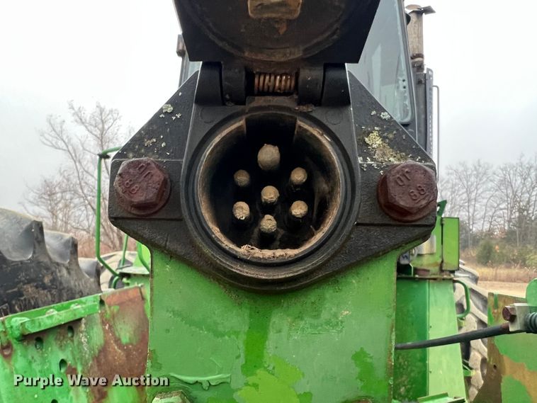 image for item JU9749 1990 John Deere 8760  4WD tractor