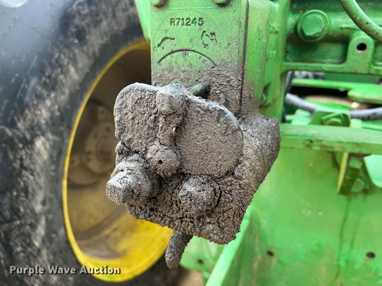 image for item JU9749 1990 John Deere 8760  4WD tractor