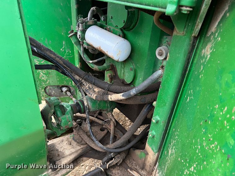 image for item JU9749 1990 John Deere 8760  4WD tractor