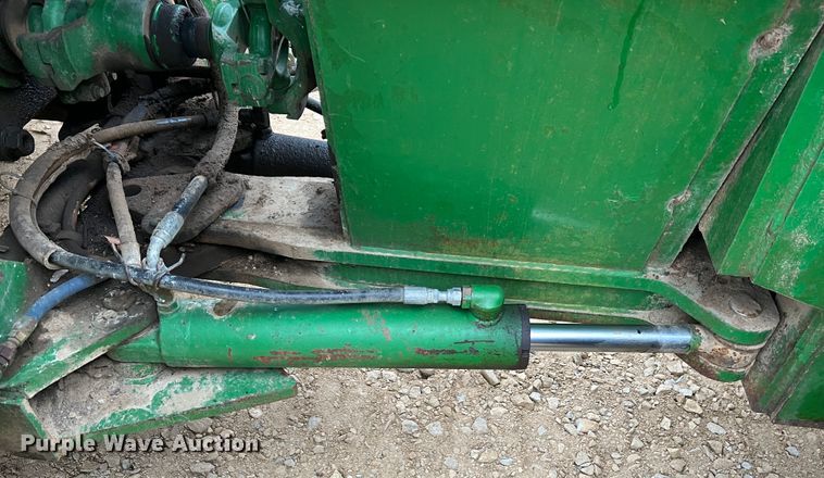 image for item JU9749 1990 John Deere 8760  4WD tractor