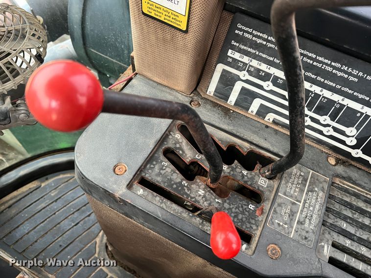 image for item JU9749 1990 John Deere 8760  4WD tractor