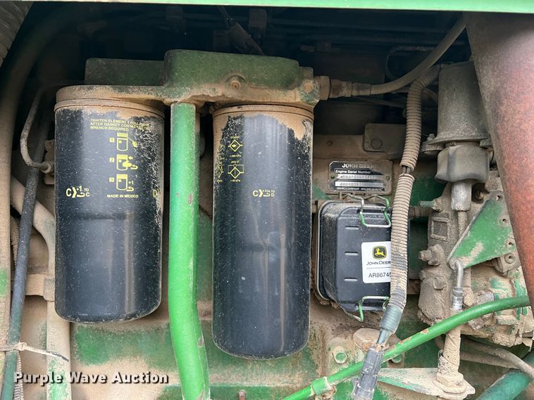 image for item JU9749 1990 John Deere 8760  4WD tractor