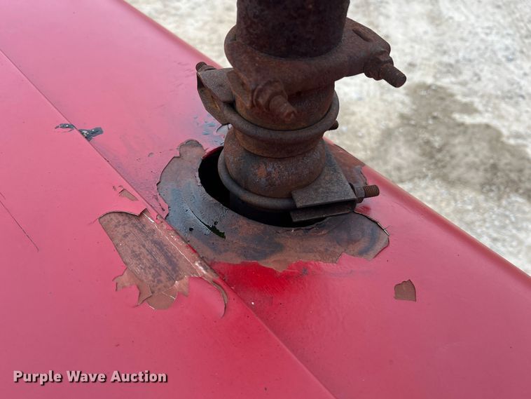 image for item JU9759 1966 Farmall 806  tractor