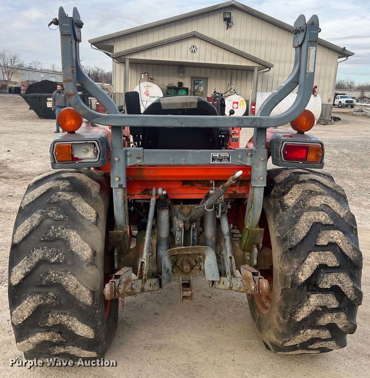 image for item JU9770 Kubota L3430  MFWD tractor