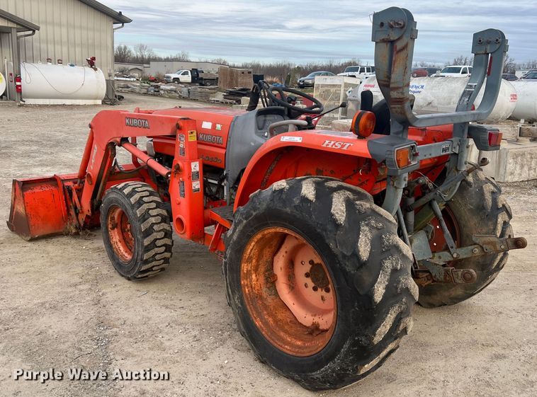 image for item JU9770 Kubota L3430  MFWD tractor