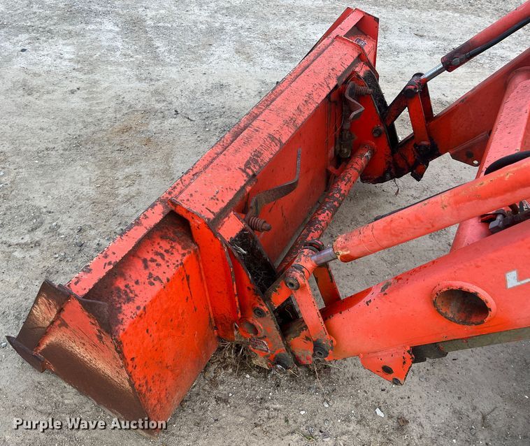 image for item JU9770 Kubota L3430  MFWD tractor