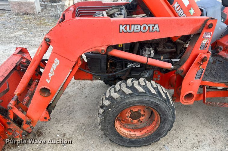 image for item JU9770 Kubota L3430  MFWD tractor