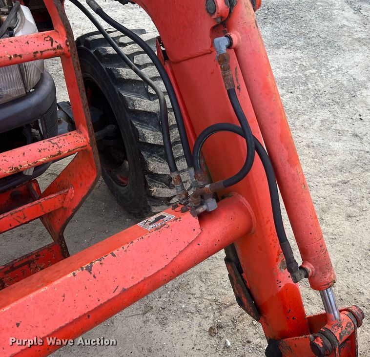 image for item JU9770 Kubota L3430  MFWD tractor