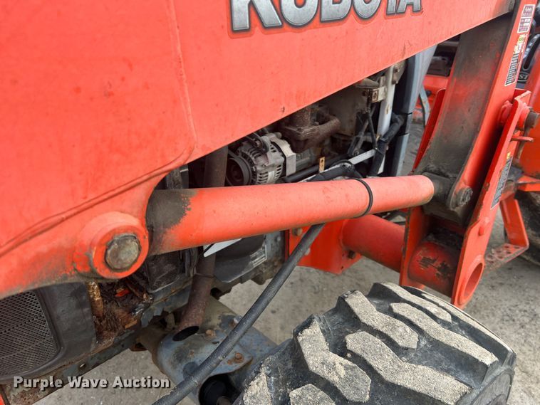 image for item JU9770 Kubota L3430  MFWD tractor