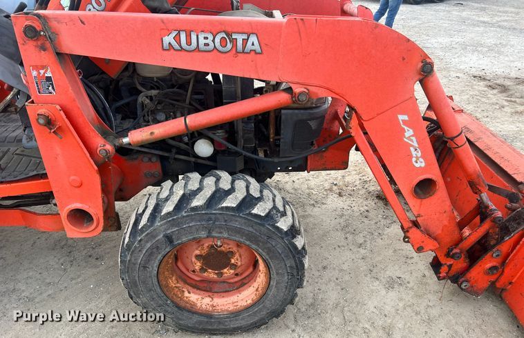 image for item JU9770 Kubota L3430  MFWD tractor