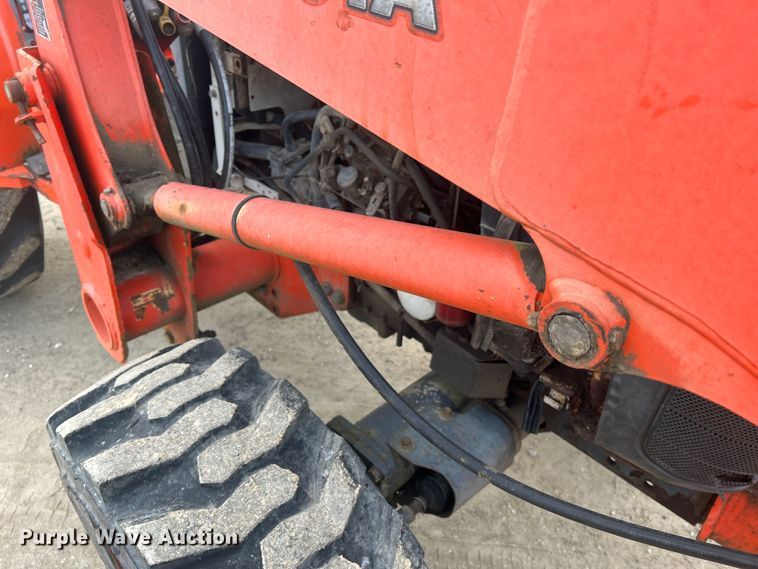 image for item JU9770 Kubota L3430  MFWD tractor