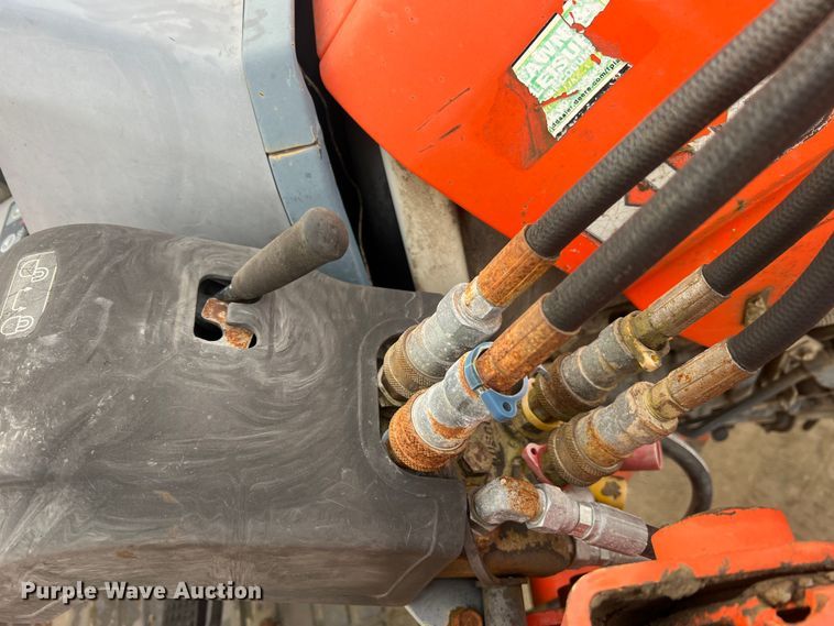 image for item JU9770 Kubota L3430  MFWD tractor