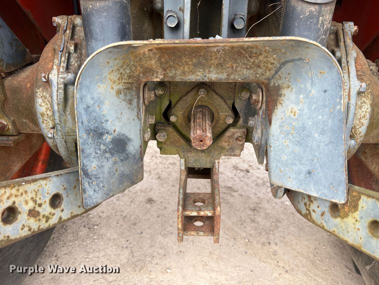 image for item JU9770 Kubota L3430  MFWD tractor