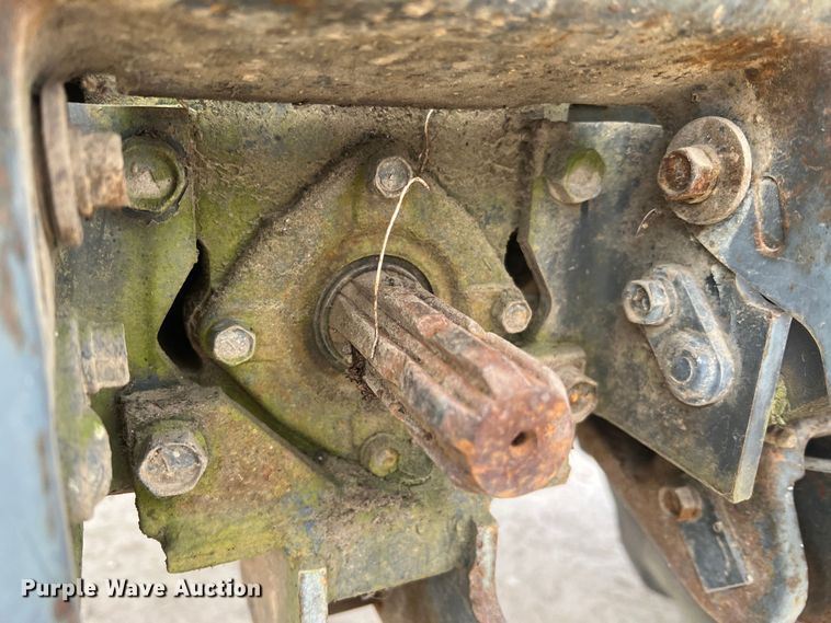 image for item JU9770 Kubota L3430  MFWD tractor