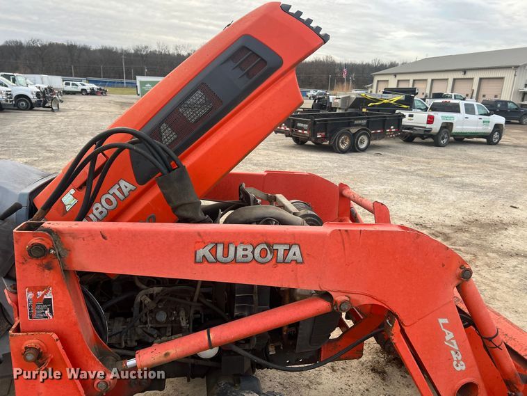 image for item JU9770 Kubota L3430  MFWD tractor