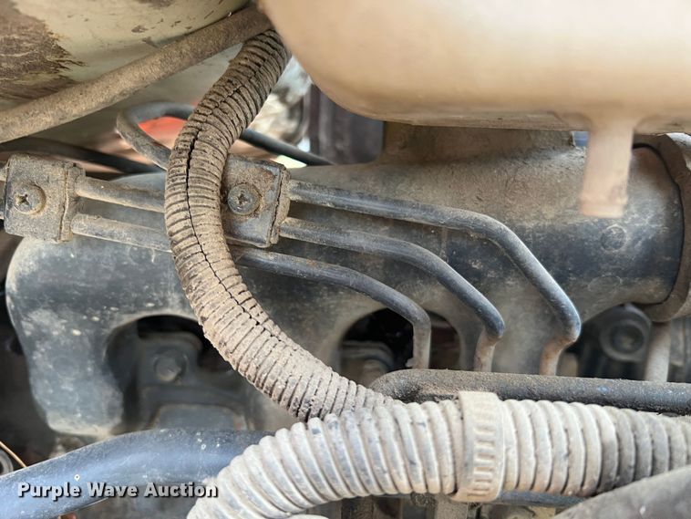 image for item JU9770 Kubota L3430  MFWD tractor