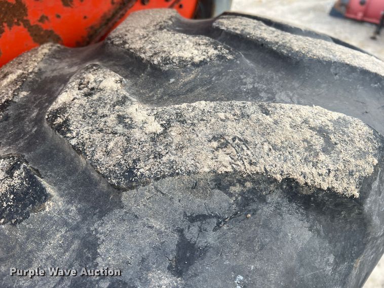 image for item JU9770 Kubota L3430  MFWD tractor