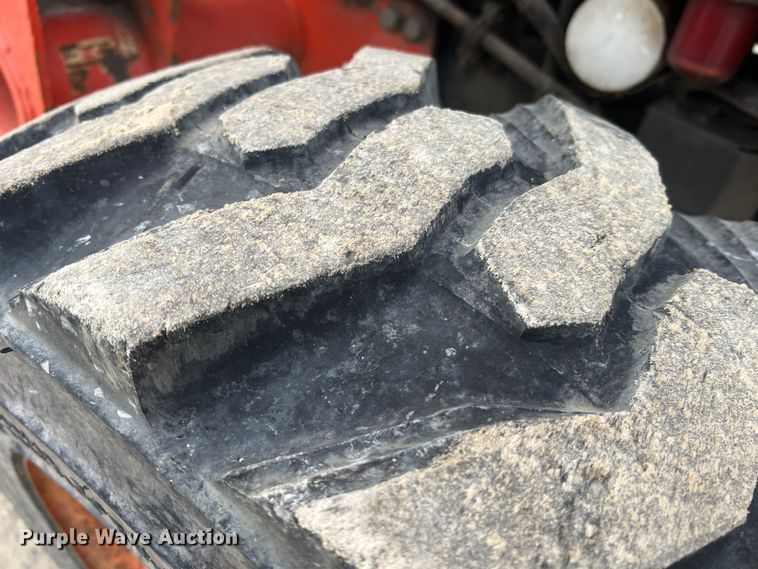 image for item JU9770 Kubota L3430  MFWD tractor