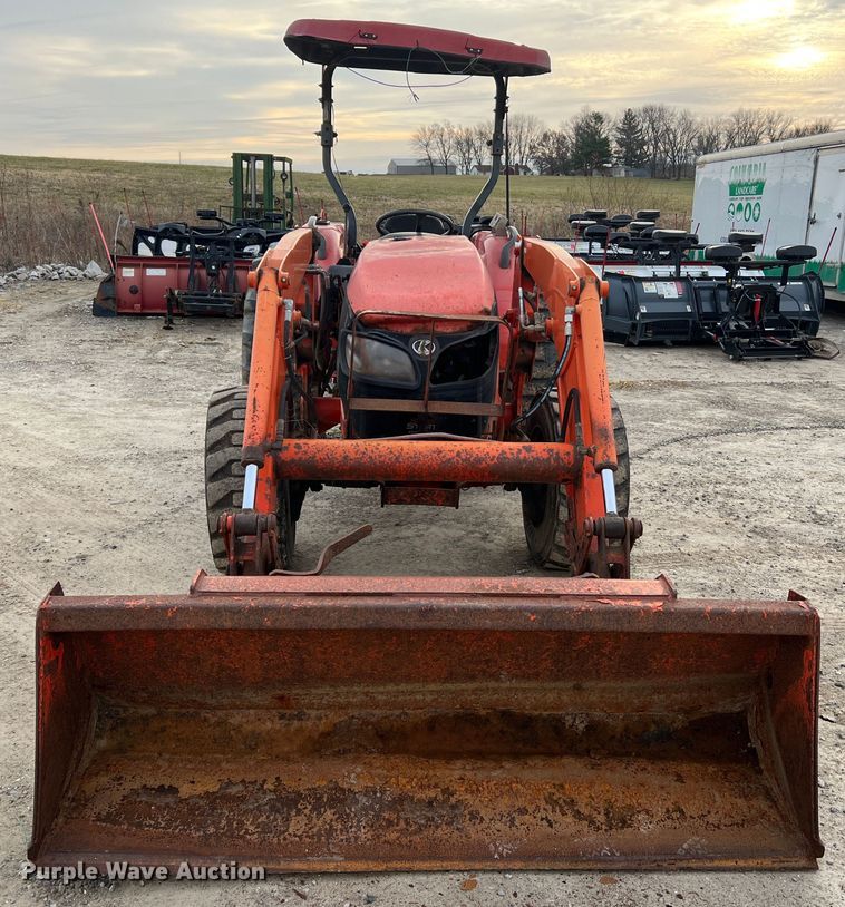 image for item JU9771 Kubota MX5100  MFWD tractor