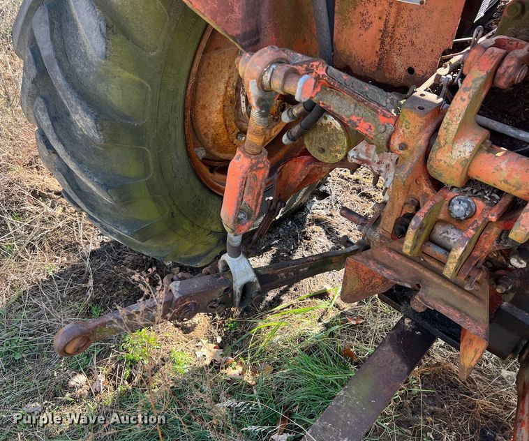 image for item JU9787 Geaapycb MT3-52  MFWD tractor