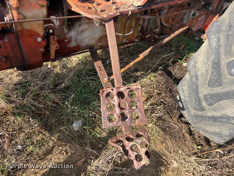 image for item JU9787 Geaapycb MT3-52  MFWD tractor