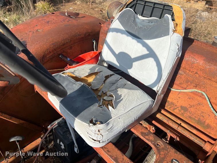 image for item JU9787 Geaapycb MT3-52  MFWD tractor