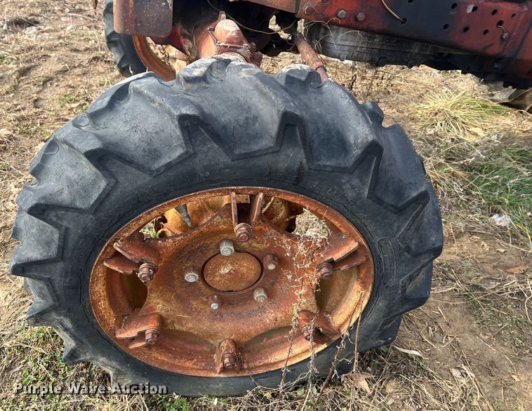 image for item JU9787 Geaapycb MT3-52  MFWD tractor