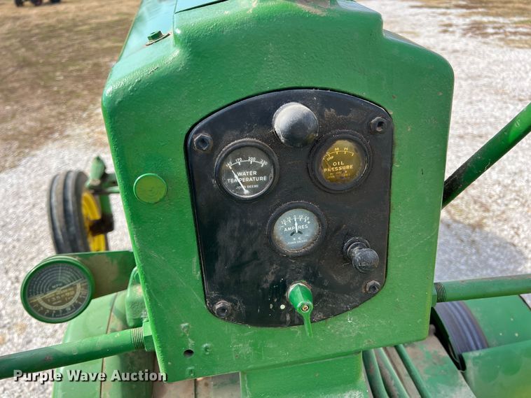 image for item JV9495 1954 John Deere 60  tractor