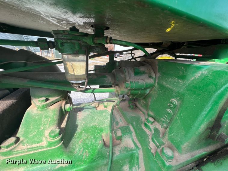 image for item JV9495 1954 John Deere 60  tractor