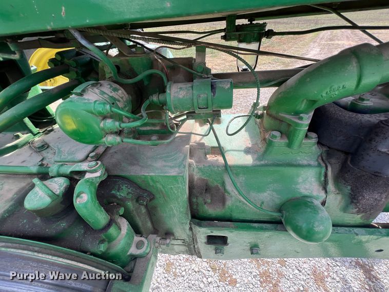 image for item JV9495 1954 John Deere 60  tractor