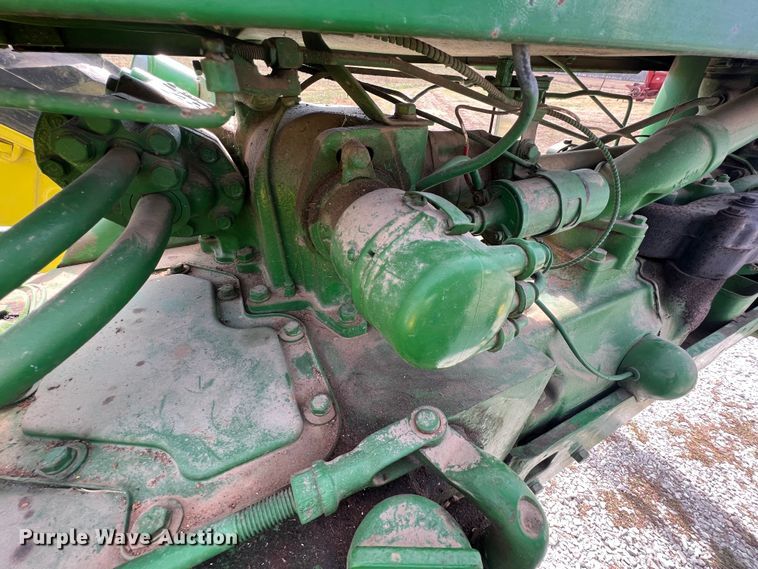 image for item JV9495 1954 John Deere 60  tractor