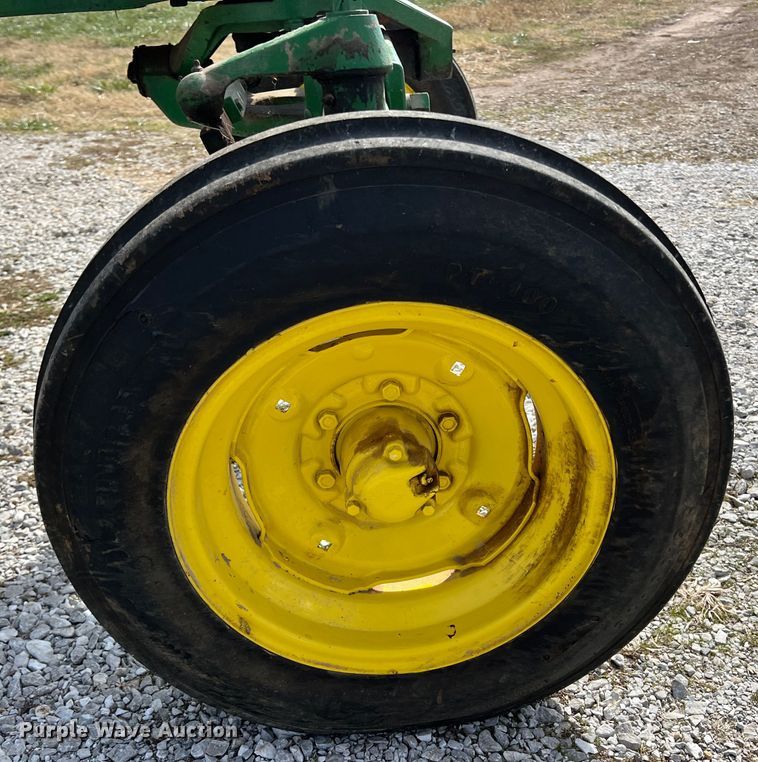 image for item JV9495 1954 John Deere 60  tractor