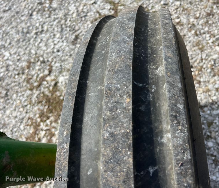 image for item JV9495 1954 John Deere 60  tractor