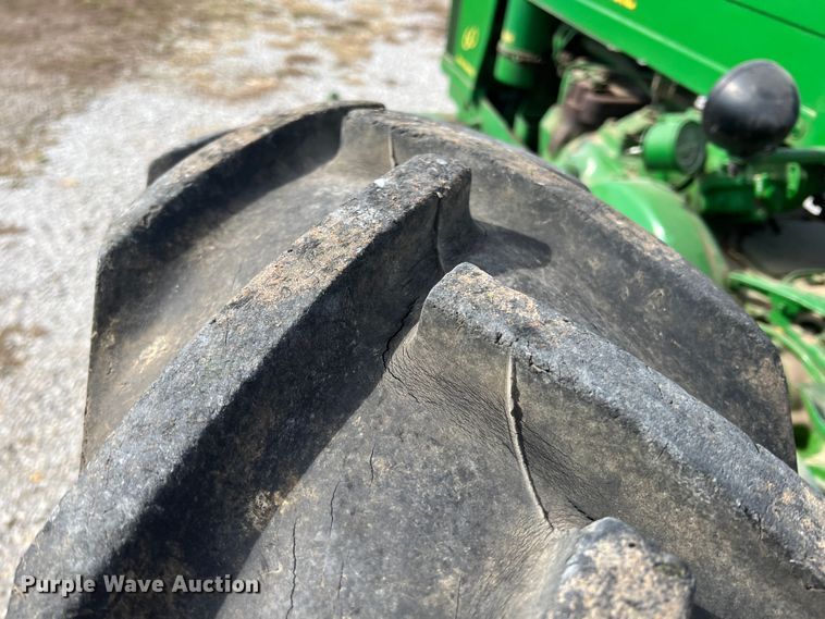 image for item JV9495 1954 John Deere 60  tractor