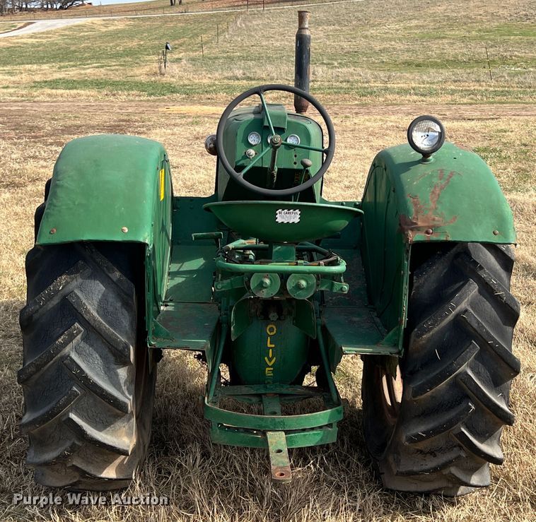 image for item JV9496 Oliver 70  tractor