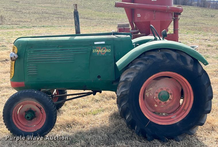 image for item JV9496 Oliver 70  tractor