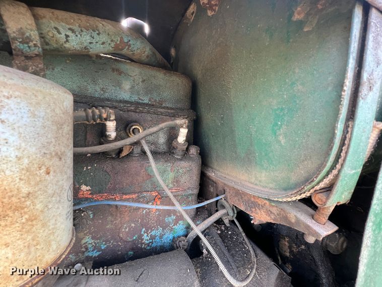 image for item JV9496 Oliver 70  tractor