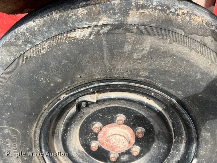 image for item JV9497 International 1150  feed grinder/mixer