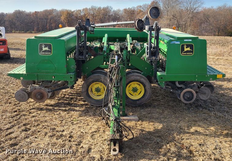 image for item JW9909 John Deere 455  grain drill
