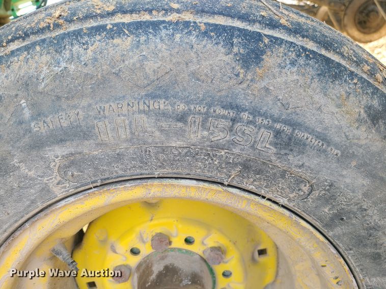 image for item JW9909 John Deere 455  grain drill