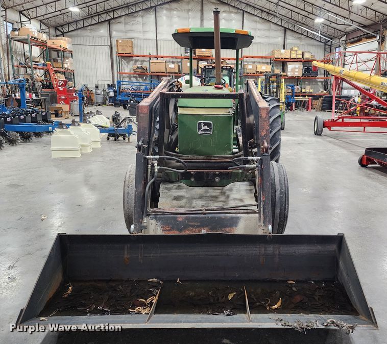 image for item JW9932 1980 John Deere 2940  tractor