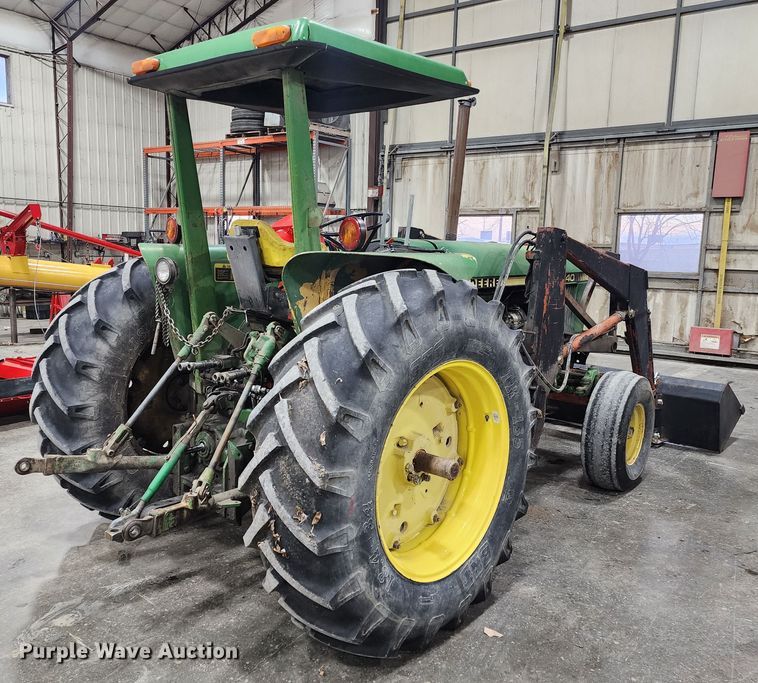 image for item JW9932 1980 John Deere 2940  tractor