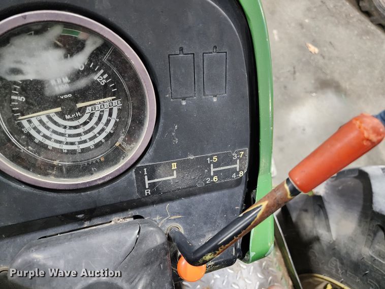 image for item JW9932 1980 John Deere 2940  tractor