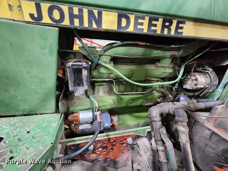 image for item JW9932 1980 John Deere 2940  tractor