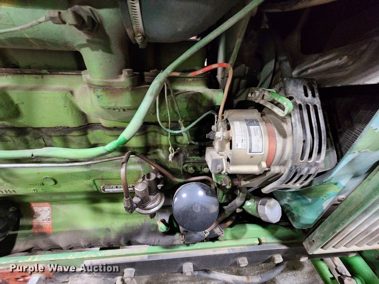 image for item JW9932 1980 John Deere 2940  tractor