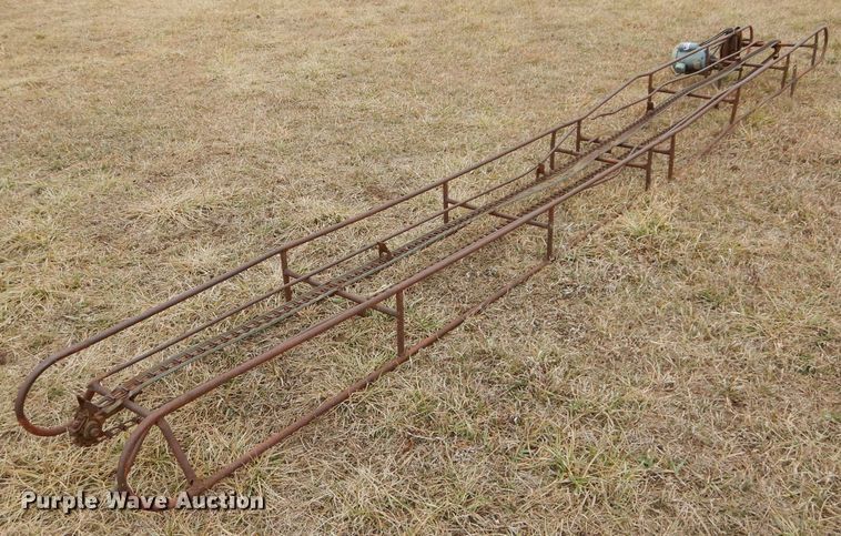 image for item JX9083 19'L hay bale elevator